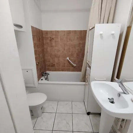 Διαμέρισμα 23m With Terrace With Pool *